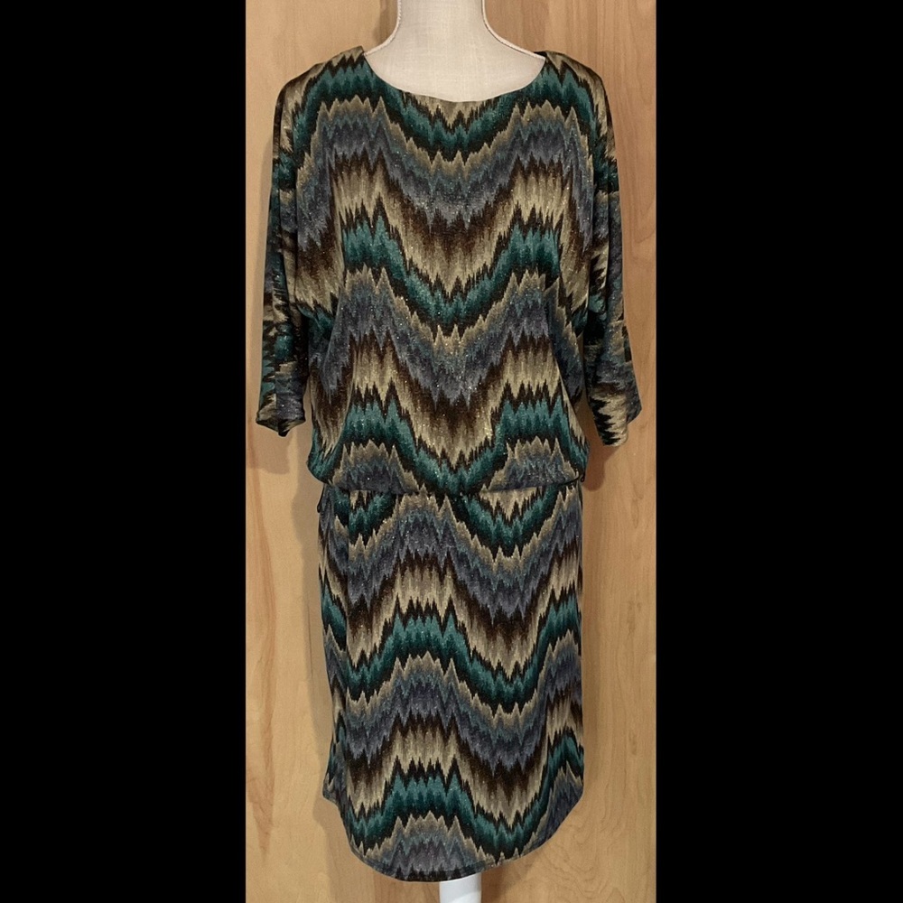 Roz & Ali Chevron Shift Glitter Dress - EUC